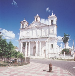 El Salvador iglesia de Suchitoto1